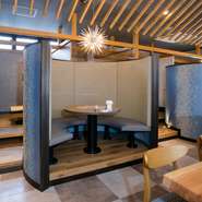 おしゃれな料理と空間に、あの人も喜んでくれること間違いなしの一軒です。気取らないカジュアルな雰囲気だから、二人の会話も自然と弾みそう。仲を深めたい相手を誘って訪れてみては。
