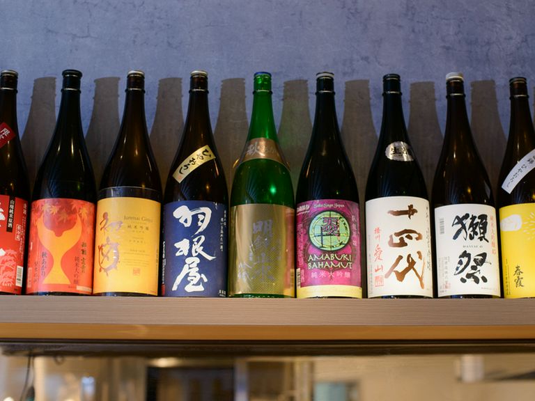 40種超の日本全国の銘酒が楽しめる