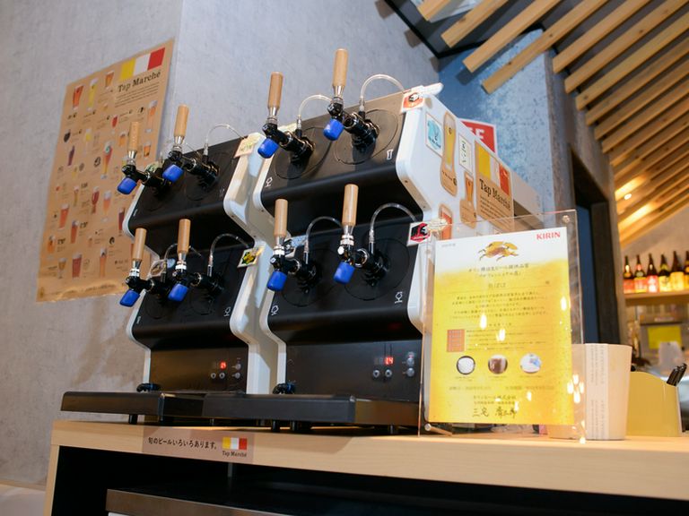 日本各地からの8種類のクラフトビールを常備