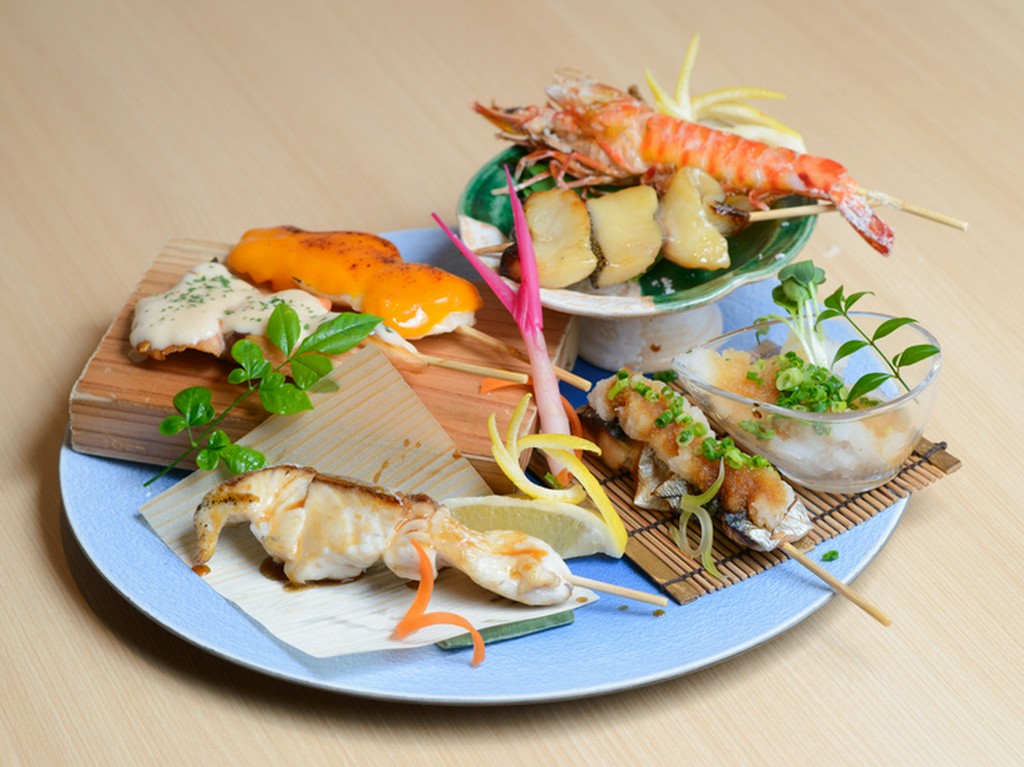 新鮮魚介の炭火焼き『魚串』