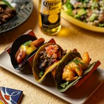 琉球メキシカンを象徴する、県産食材も使用した料理長一押しのフードです。当店にご来店して頂いた際は必ずお召し上がりください。
（ビーフ/チョリソー/チリフィッシュ/琉球シーフード/ラム）