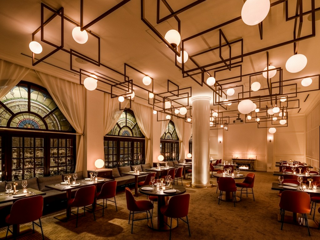 ラグジュアリーな特別空間でお食事をお楽しみください。