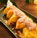 ひんやりつるつる食感のうどんは〆にぴったり。