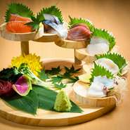 名物！！！鮮魚の階段盛り！！