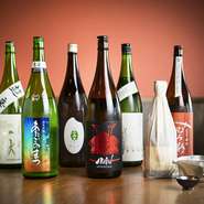 特におすすめなのが焼酎9種・日本酒11種を含むプレミアム飲み放題。詳しいスタッフも常駐しておりますので、お料理との合わせや酒蔵の説明などをお楽しみいただきながらコースを堪能できます。