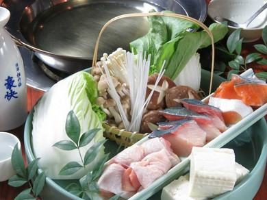 種類豊富な鍋料理をご用意しています