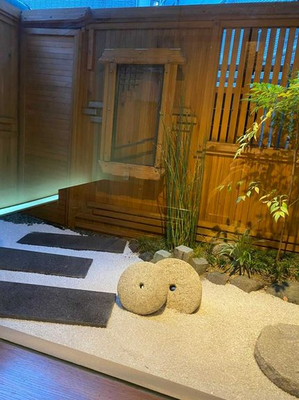 雰囲気抜群の個室をご用意しております。