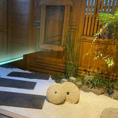雰囲気抜群の個室をご用意しております。