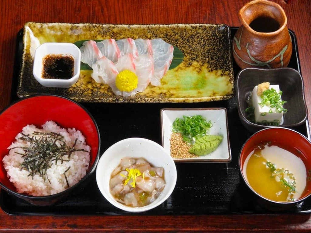 ランチもしております。