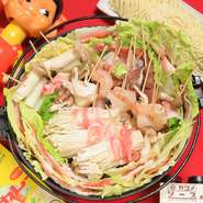 SNS映え必見の、海鮮×肉×野菜の絶妙な組み合わせで新感覚のお鍋をご堪能下さい！