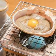 【鰓呼吸】名物！　人気のカニ味噌の甲羅焼き。