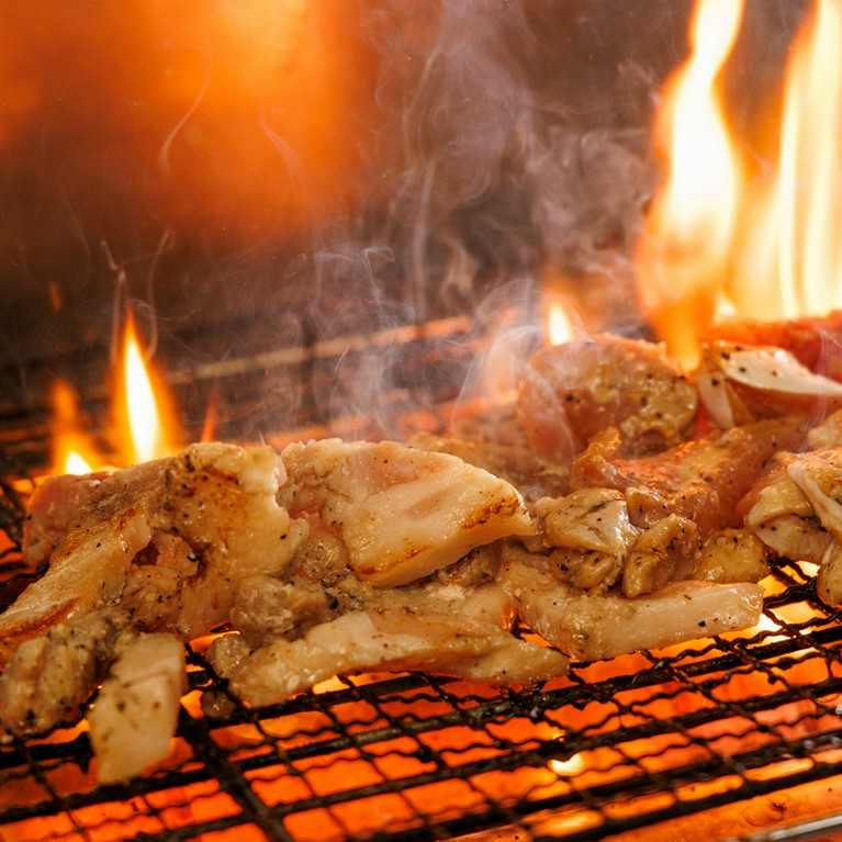 名物！美桜鶏の炭火焼きは必食の逸品！！