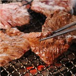 本場仙台の牛タンを厚切りで肉本来の深さを日本酒と一緒にどうぞ。
