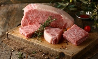 A4和牛の肉刺し