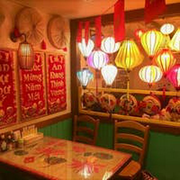 ランタン近くの席が一番人気