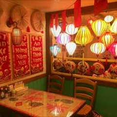 ランタン近くの席が一番人気