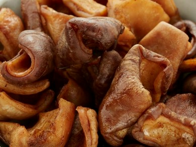 噛めば噛むほどに旨み溢れる。ビールとも相性抜群『自家製せんじがら』