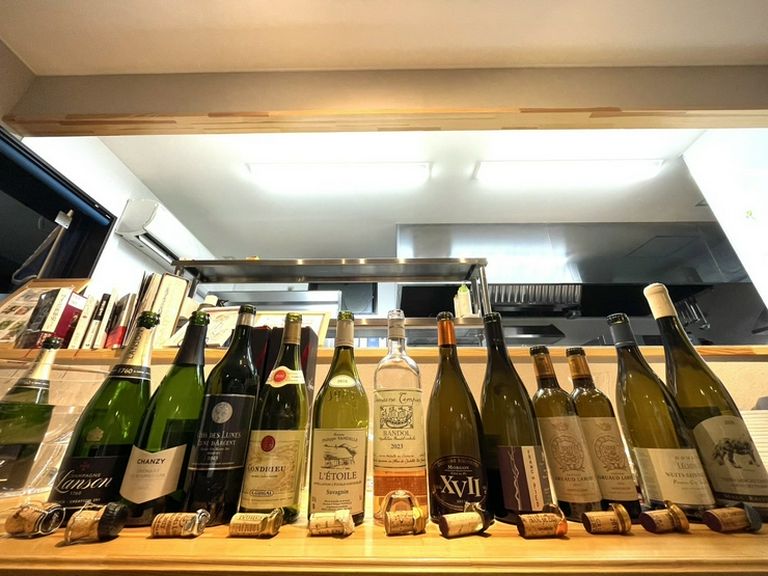 定期的にワイン会も開催しています