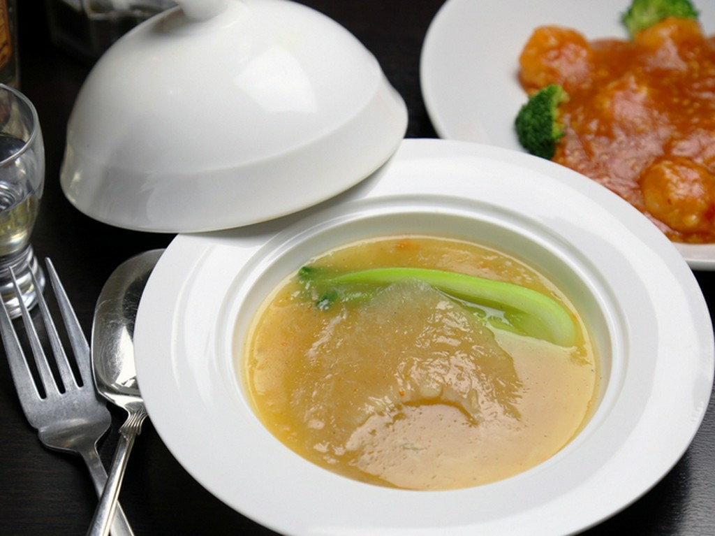 フカヒレの姿煮