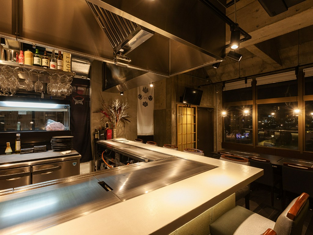 人数、シチュエーションを問わず、気軽に食事を愉しめる店