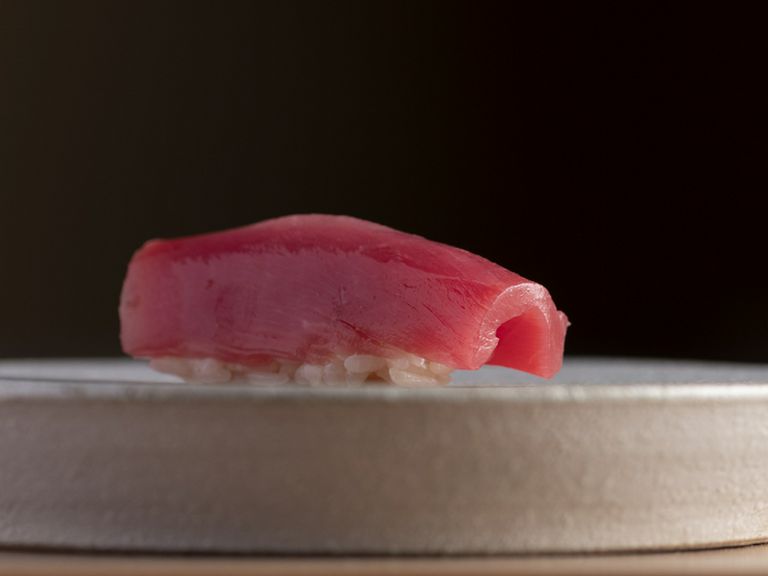和気あいあいと憩う会食に向き、5名様以上で貸切りもOK