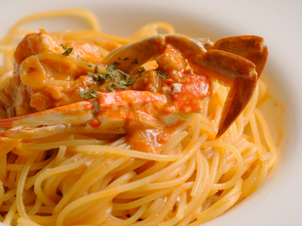 渡り蟹のトマトクリームパスタ