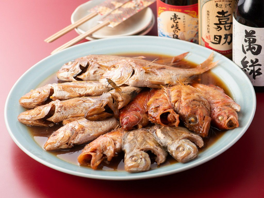 女将が釣り上げる鮮魚は、『お刺身』『焼き魚』『煮魚』に