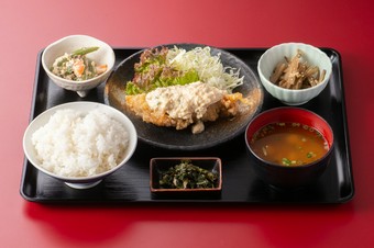 ゲストの支持を集める人気メニュー『チキン南蛮』