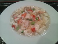 ズワイ蟹のうま味たっぷりな優しい味付けの煮込みです。