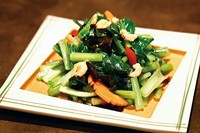 シャキシャキに炒め上げられた青菜炒めの美味しいこと…♪♪♪
塩ガーリック炒めor特製海老味噌炒め
からお選びいただけます。