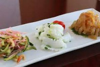 本日のおすすめ前菜をお一人様分で盛り付けてあります。