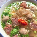 牛肉団子とスジ肉汁ビーフン