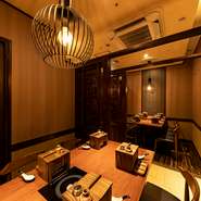 内装にもこだわったシックな店内は大人の空間です。オシャレな雰囲気もお楽しみください。