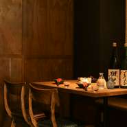 少人数からご利用いただける個室やカウンター席もございます。安心してデートでもご利用ください。