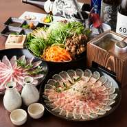 名古屋コーチンと自家製のつくねと季節のお野菜のセットです。

