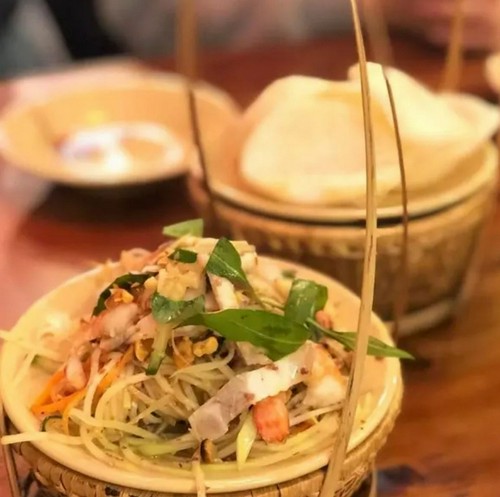 ベトナム人シェフが作る本格的なベトナム料理を是非ご賞味下さい