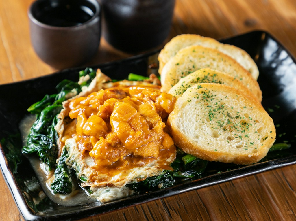 数量限定ウニホーレン　バケット添え