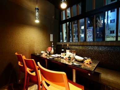 有名デザイナー監修、全席完全個室