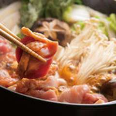 “名物”鶏すき鍋　