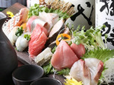 漁港直送の鮮魚盛り合わせ