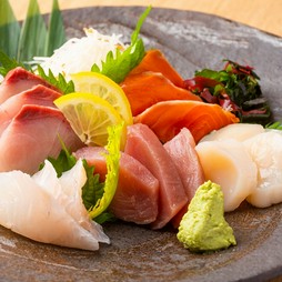 お造り盛り合わせ　3種