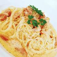 読谷村地養卵のカルボナーラ