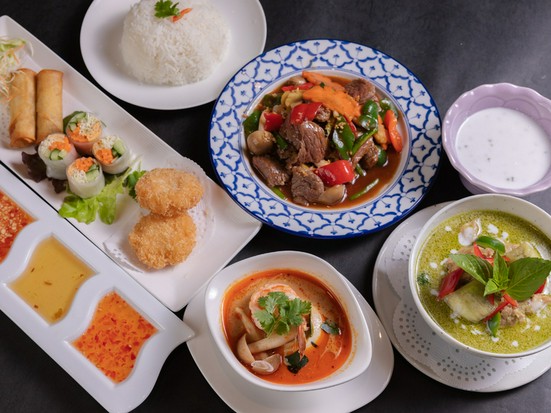 タイ料理 Benjarong 宜野湾 タイ ベトナム料理 のグルメ情報 ヒトサラ
