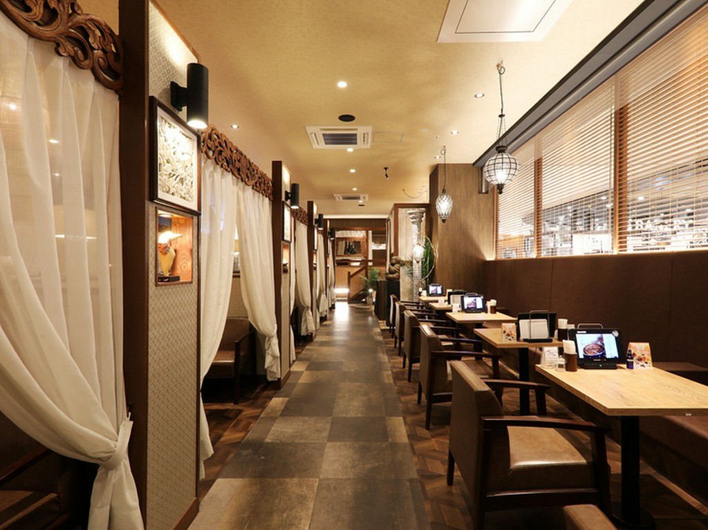 エキゾチックな雰囲気漂う店内