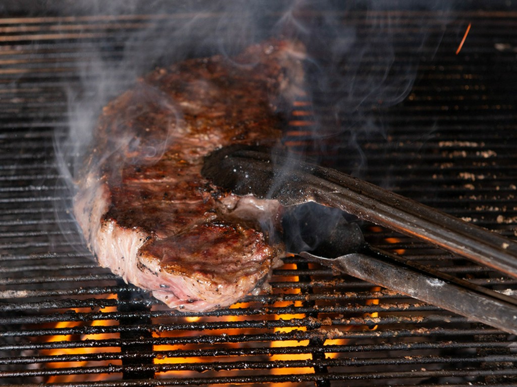 四季折々の、熊本県産の食材をつかった料理と加工品