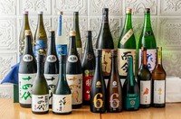 「実は、、、日本酒も常時30銘柄以上と豊富に取り揃えております。日本酒好き、ワイン好き、どちらの方にもお愉しみ頂けるお店を目指して日々営業しております！メニューには載せていない秘蔵酒もございます。