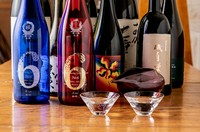 タイプの異なる10銘柄をご用意。
銘柄は少な目ですが、味わいの守備範囲を広くご用意させて頂いております。