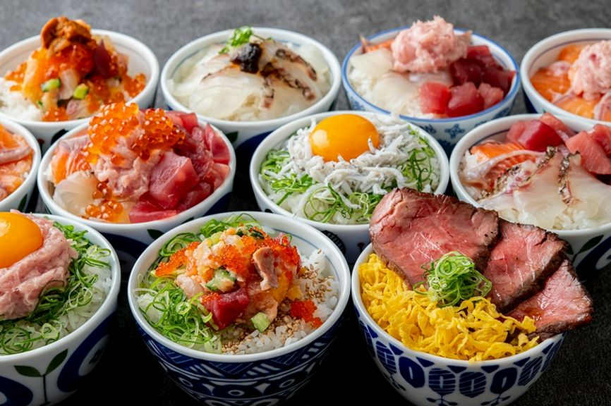 彩り豊かな海鮮丼