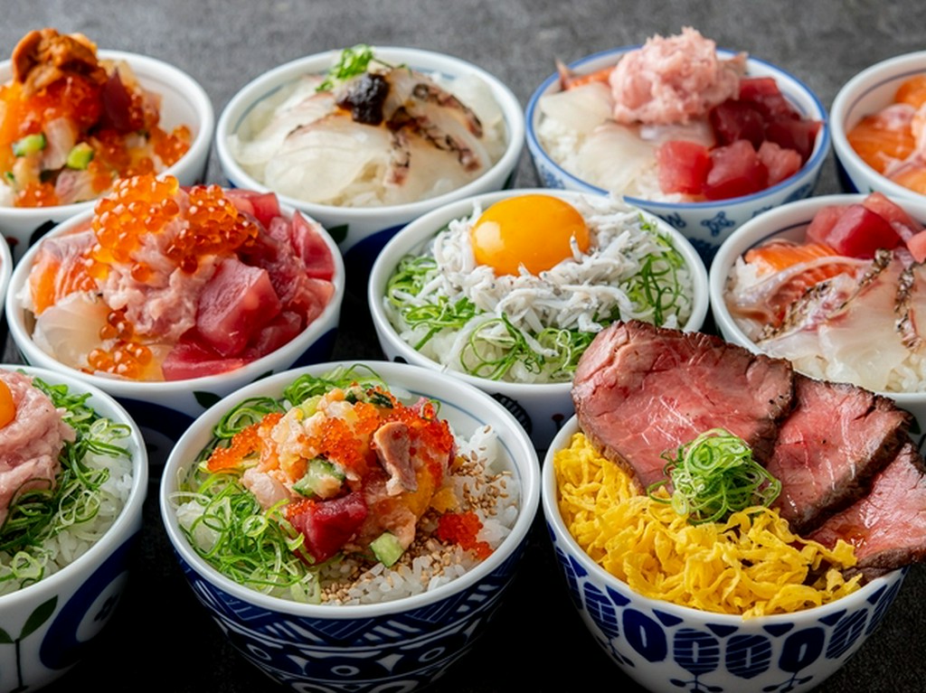 彩り豊かな海鮮丼