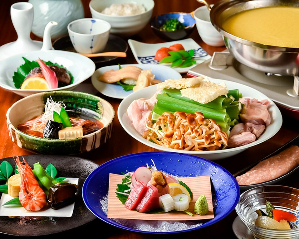 糸島豚とシャキシャキレタスのあごだししゃぶしゃぶ